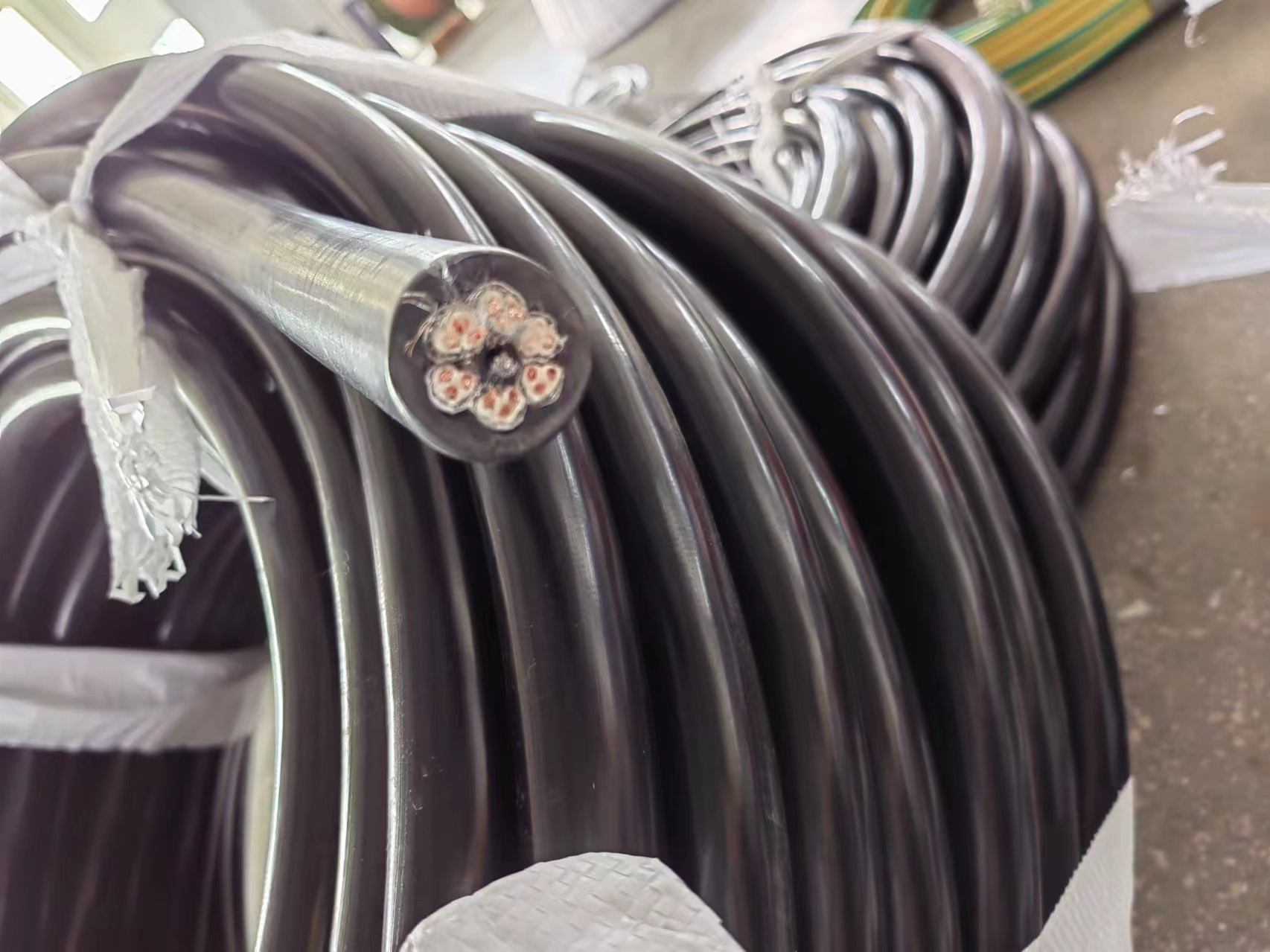 耐高溫拖鏈專(zhuān)用屏蔽軟電纜  18*1.5